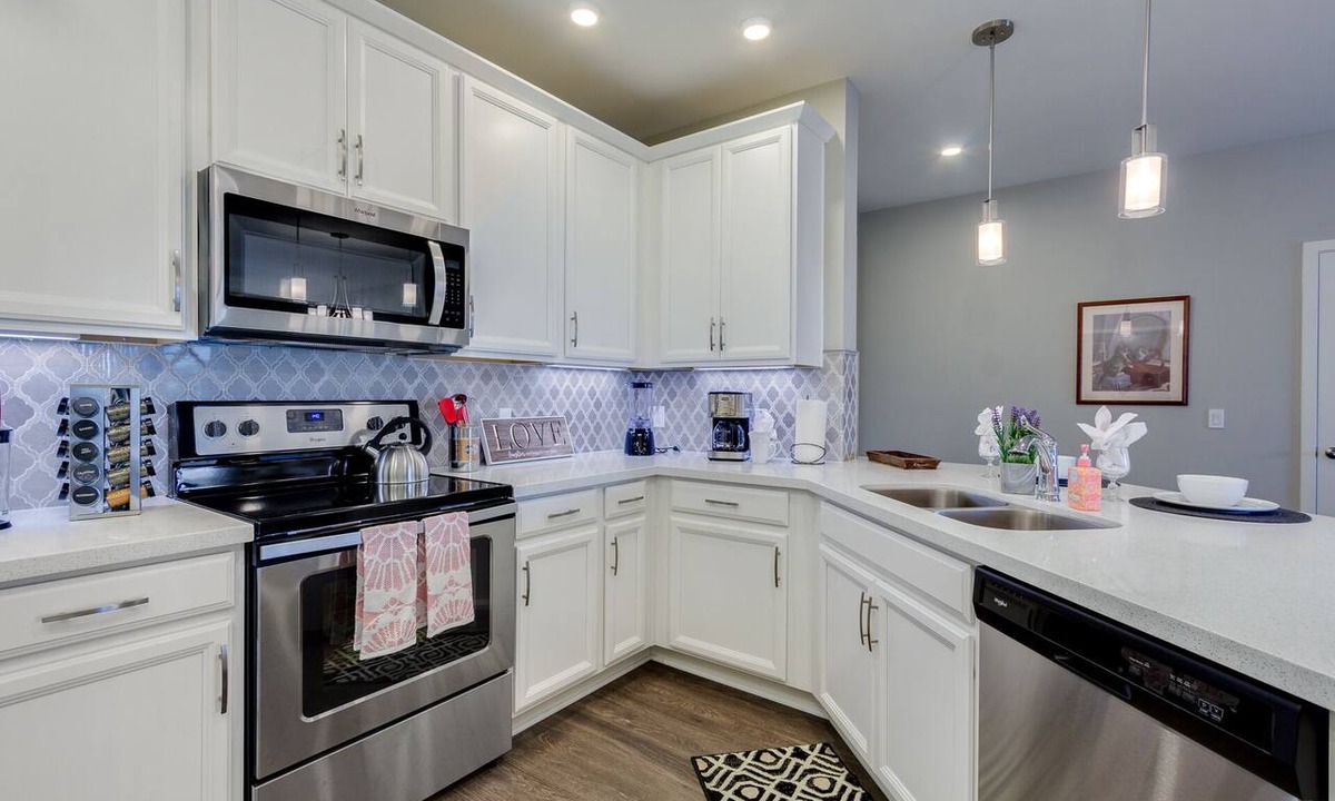 Downtown Condo | Relax in 2 bedroom Condo at The Cays Ocotillo!30 Night Min!