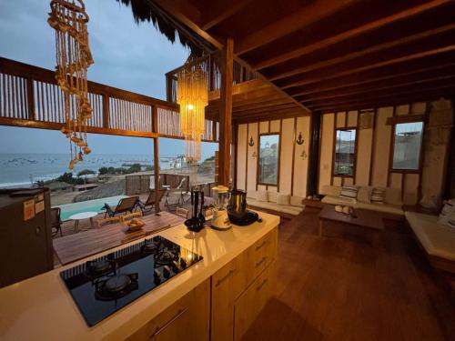 Punta Veleros House | Relaxing Oceanfront in Punta Veleros by Wynwood