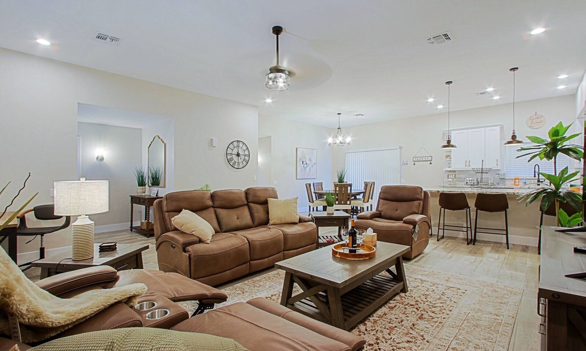 Sun City House | Remodeled retreat in golf community Sun City!