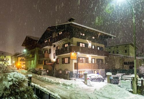 Pinzolo Apartment | Residence Alpen Casavacanze