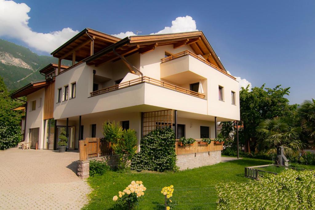 Caldaro Sulla Strada del Vino Apartment | Residence Sonneckhof