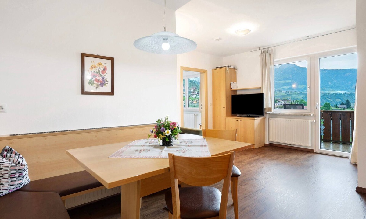 Lagundo Apartment | Residence Sonngart Apartment A8 with View of Merano, Shared Pool, Hot Tub, and Wi-Fi