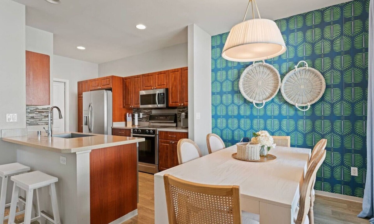 Ewa House | Resort Living Water Sports Golf Modern Decor