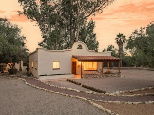 Tanque Verde House | Resort Pool & Pickleball at Hidden Gem, Solana #4