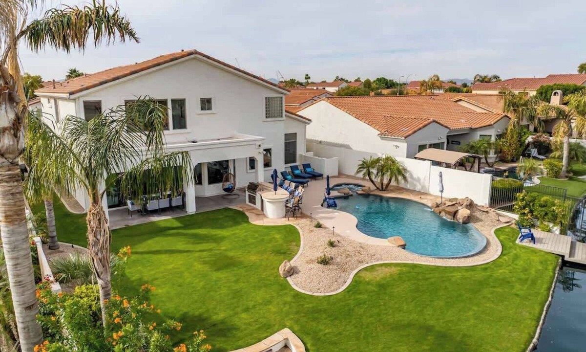 Balboa Way House | Ritz Laguna Cove, heated pool included in price