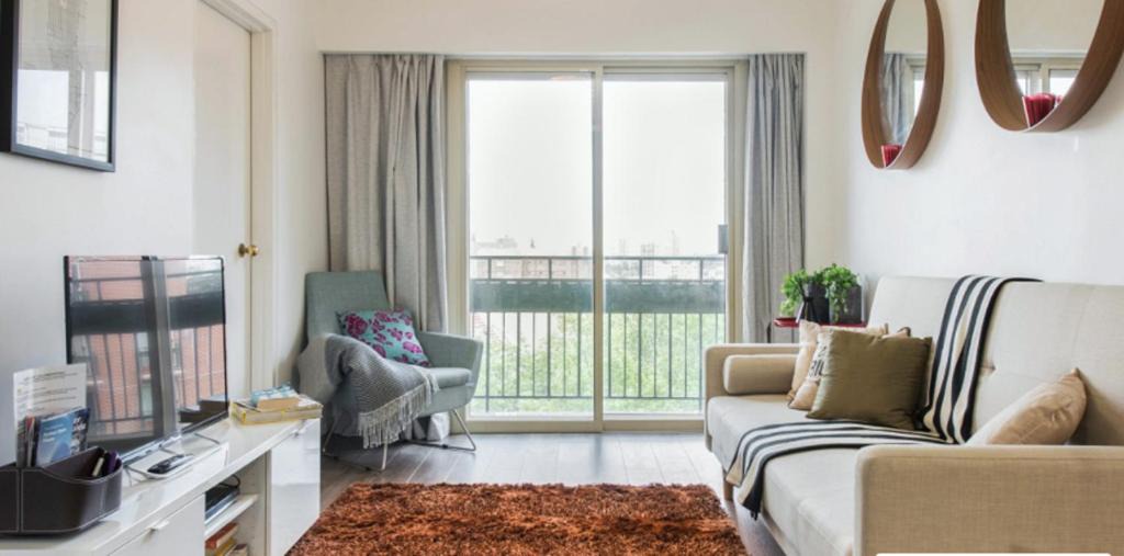 Downtown Ho Chi Minh City Apartment | RiverGate Apartment with Central View