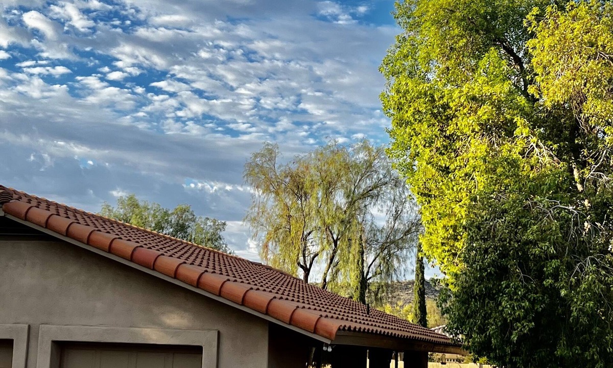 Glendale House | Romantic escape overlooking the mountains, close to the city and nature, trails.
