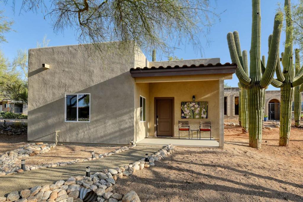 Tucson House | Saguaro Grove, Built May '26, Smart Lock, Quiet Cul-de-sac
