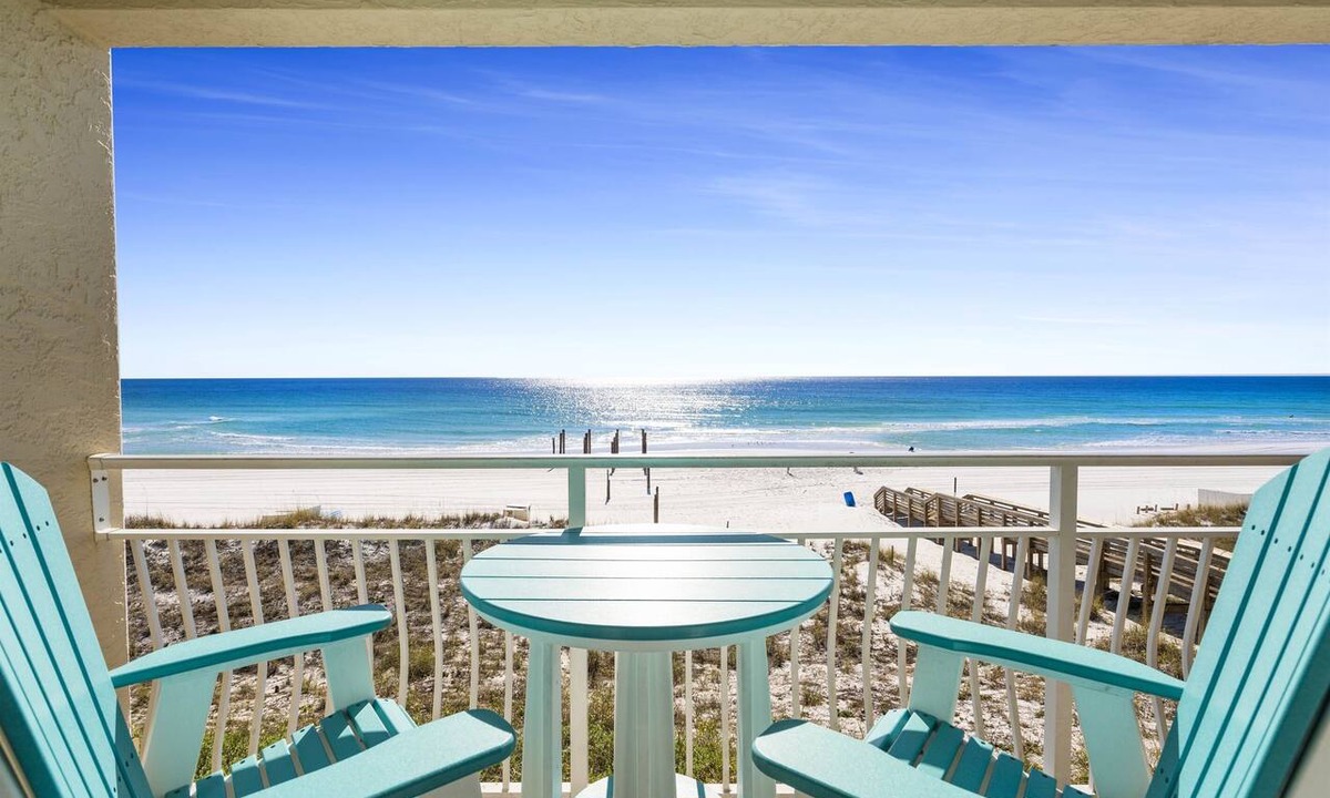 Crystal Beach Condo | Salty Dolphin - Gulf Front Oasis on Crystal Beach