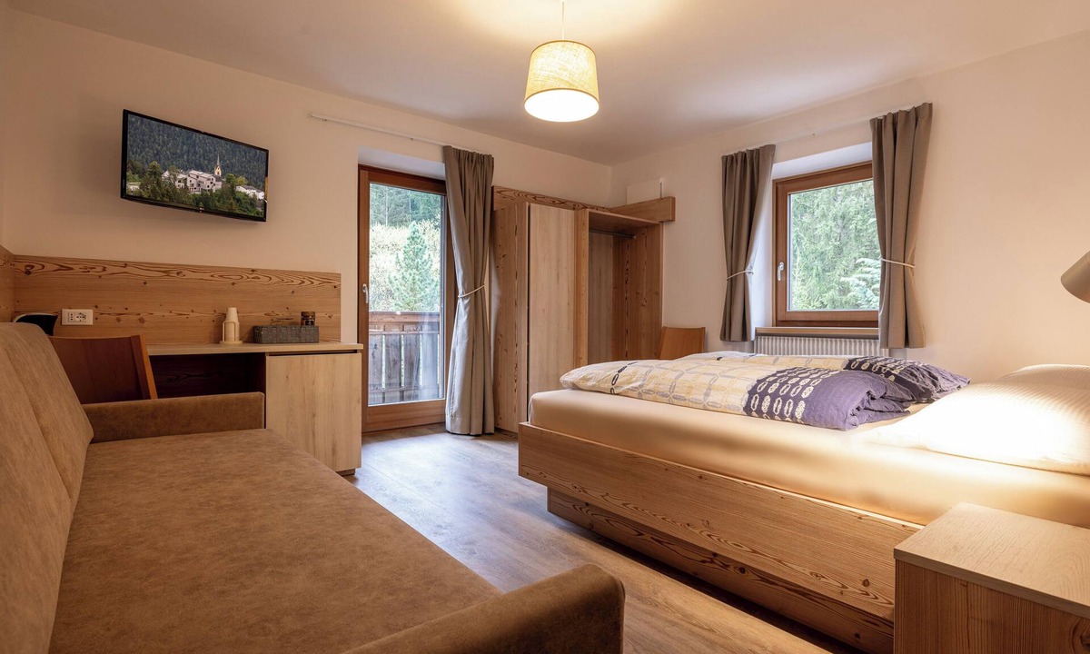 Laion Hotel | SAN PIETRO Dolomiti Small Budget Hotel