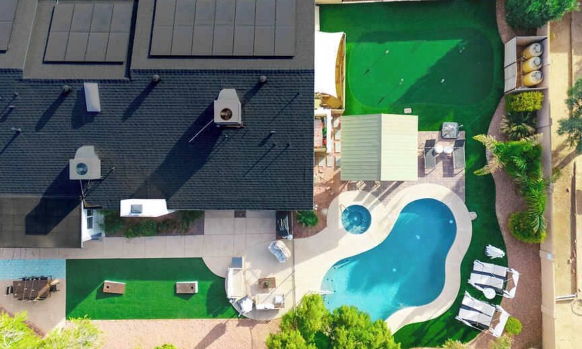 Avant House | Scottsdale Oasis | Pickleball, Pool, Spa & Hoops