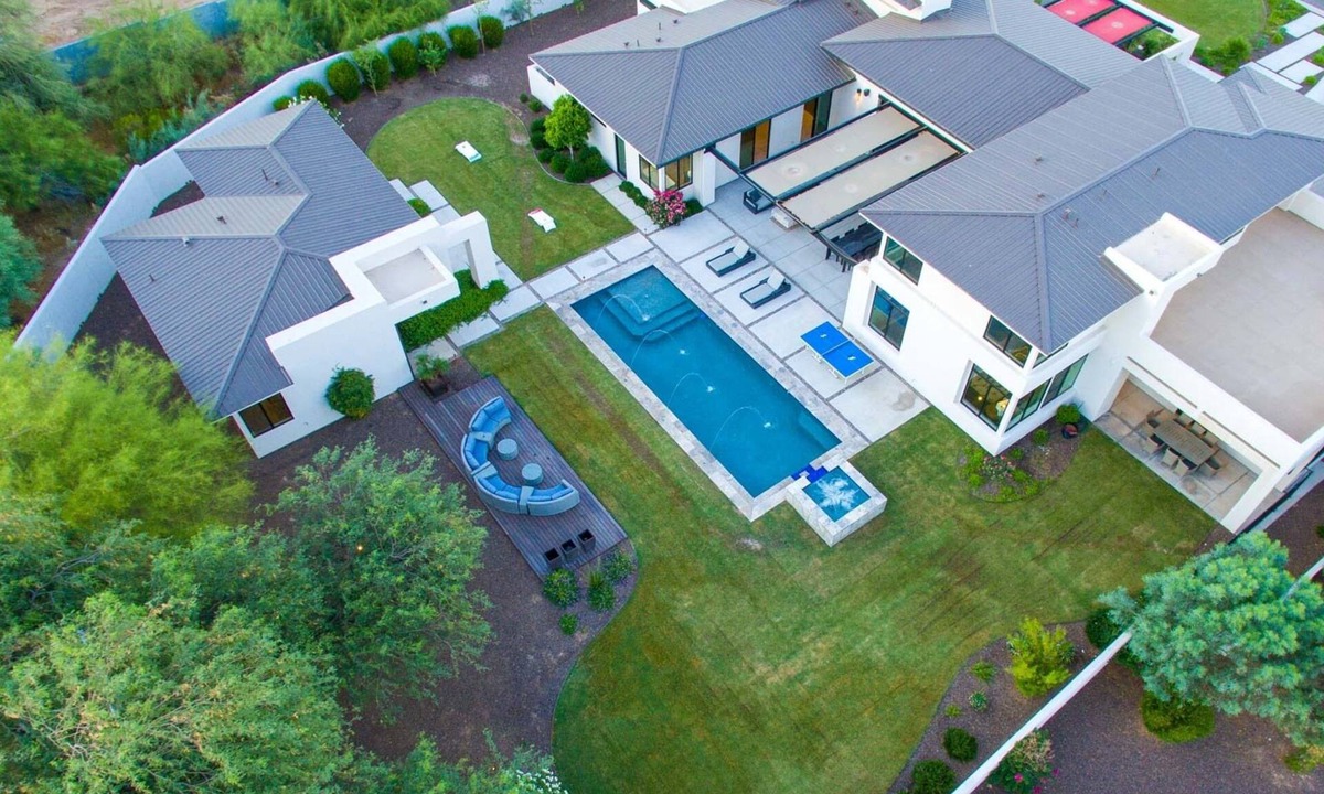 South Scottsdale House | Scottsdale Sanctuary - 6BR Estate + Casita w/Pool, Spa & Rooftop Views