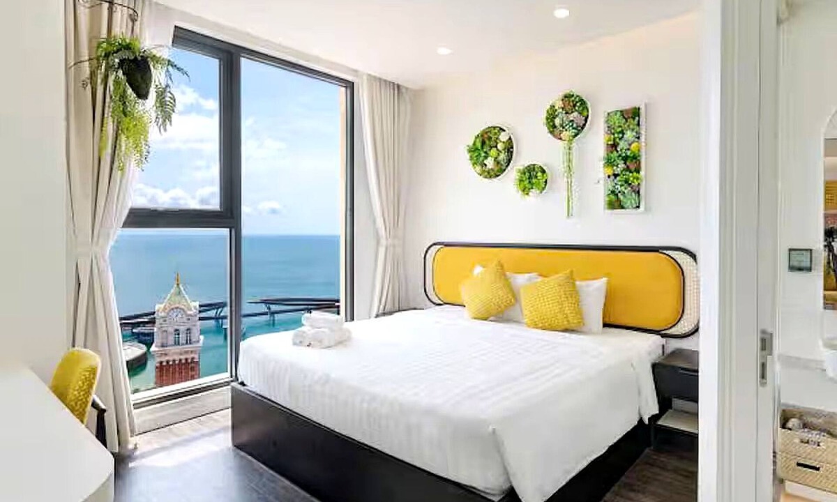 Duong Dong Apartment | SEA & FIREWORKS VIEW 2 BEDROOM APARTMENT