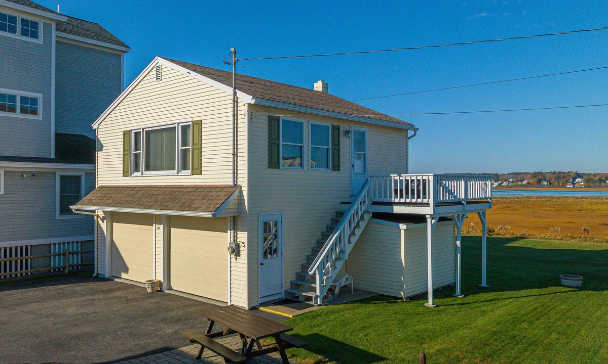Wells Beach Apartment | Second Floor Apartment Across from the Beach with Private Access to Beach!