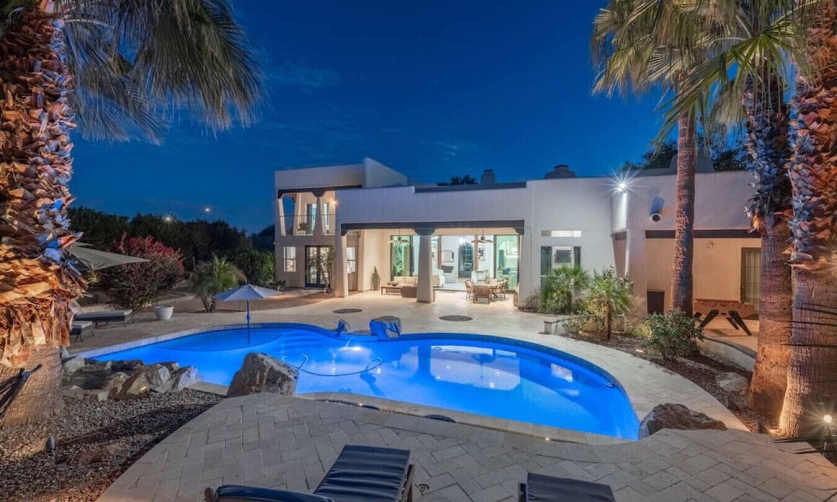 Central Scottsdale House | Serene in Scottsdale-5BR w/Pool, Hot Tub + Gym
