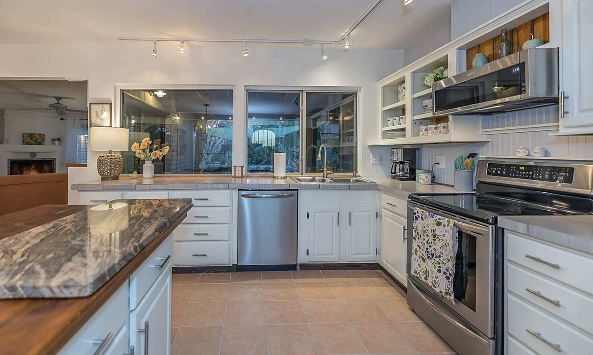 Ranchos De La Canada House | Serenity Velo -Immerse yourself in Tranquility