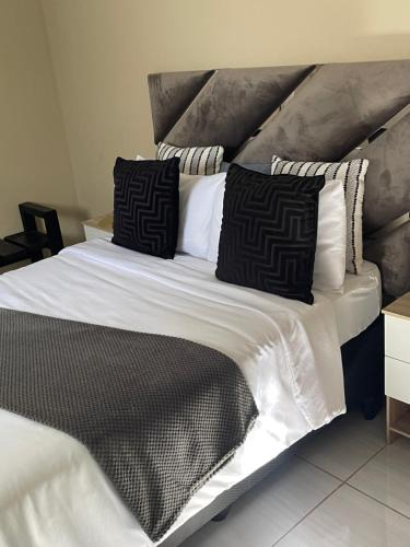 Vryheid Bed & Breakfast | Sgele Guesthouse & Events