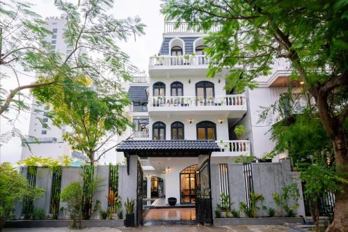 Son Tra Apartment | Sila Vana Villa - Private 7BRs Pool Villa My Khe Beach Da Nang