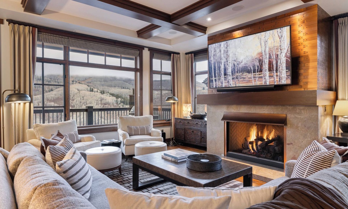 Empire Pass Condo | Ski-In/Out Deer Valley 3BR Luxury Condo Gym Hot Tub Deck Stunning Views