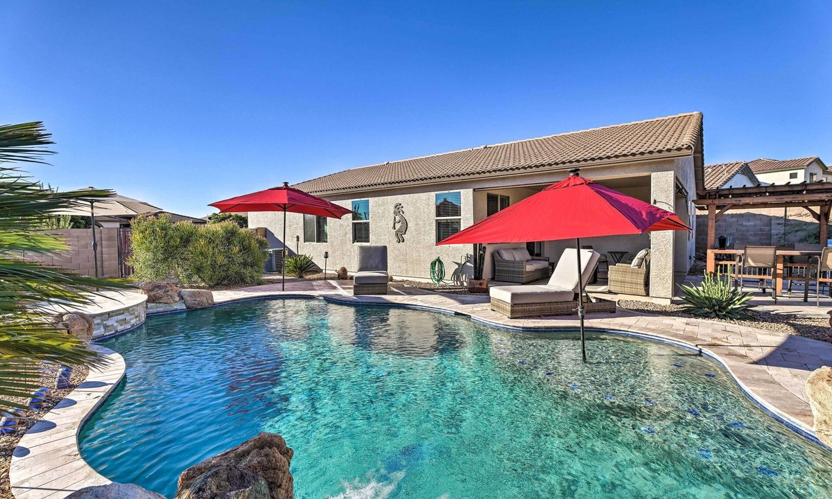 Entrada Del Oro House | Snowbird Escape w/Outdoor Oasis in Gold Canyon!