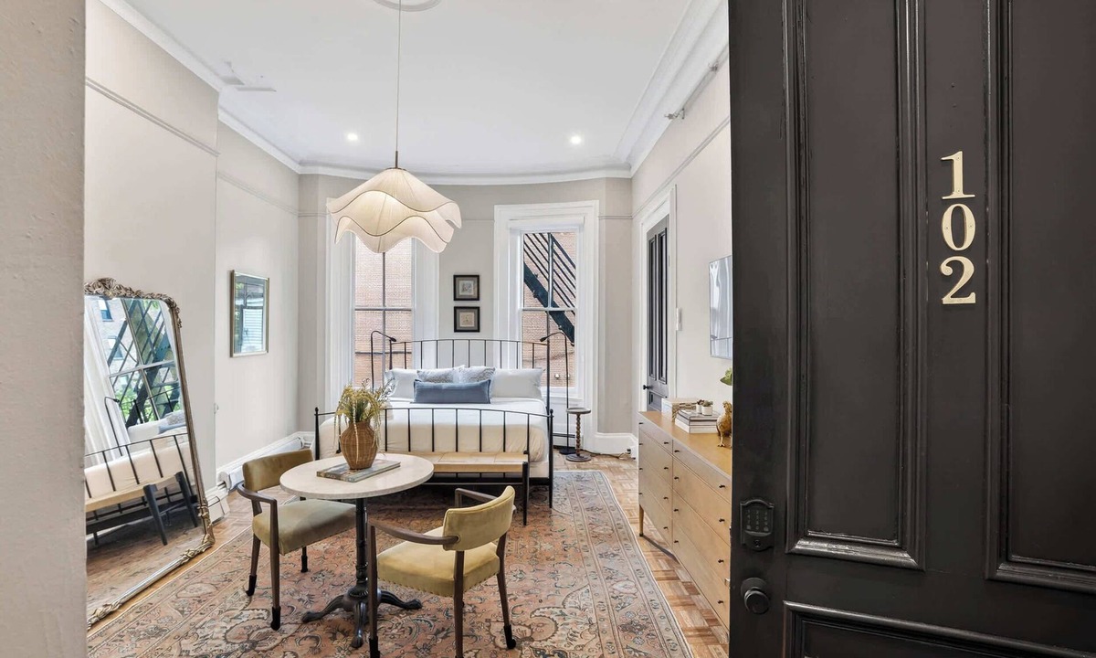 South End Apartment | South End, Studio, Upscale Stay Near the T