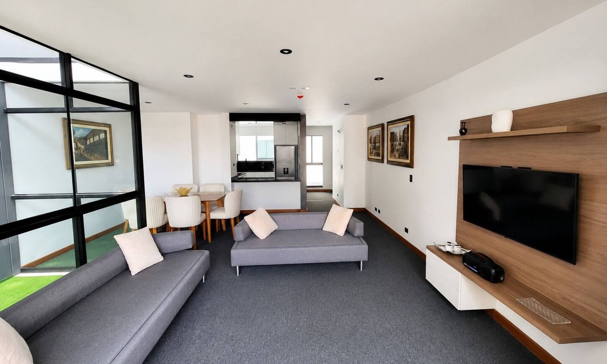 Santa Cruz Apartment | Spacious 3-Bedroom Apartment in Miraflores | Fast WiFi | Parking | Near Ocean View