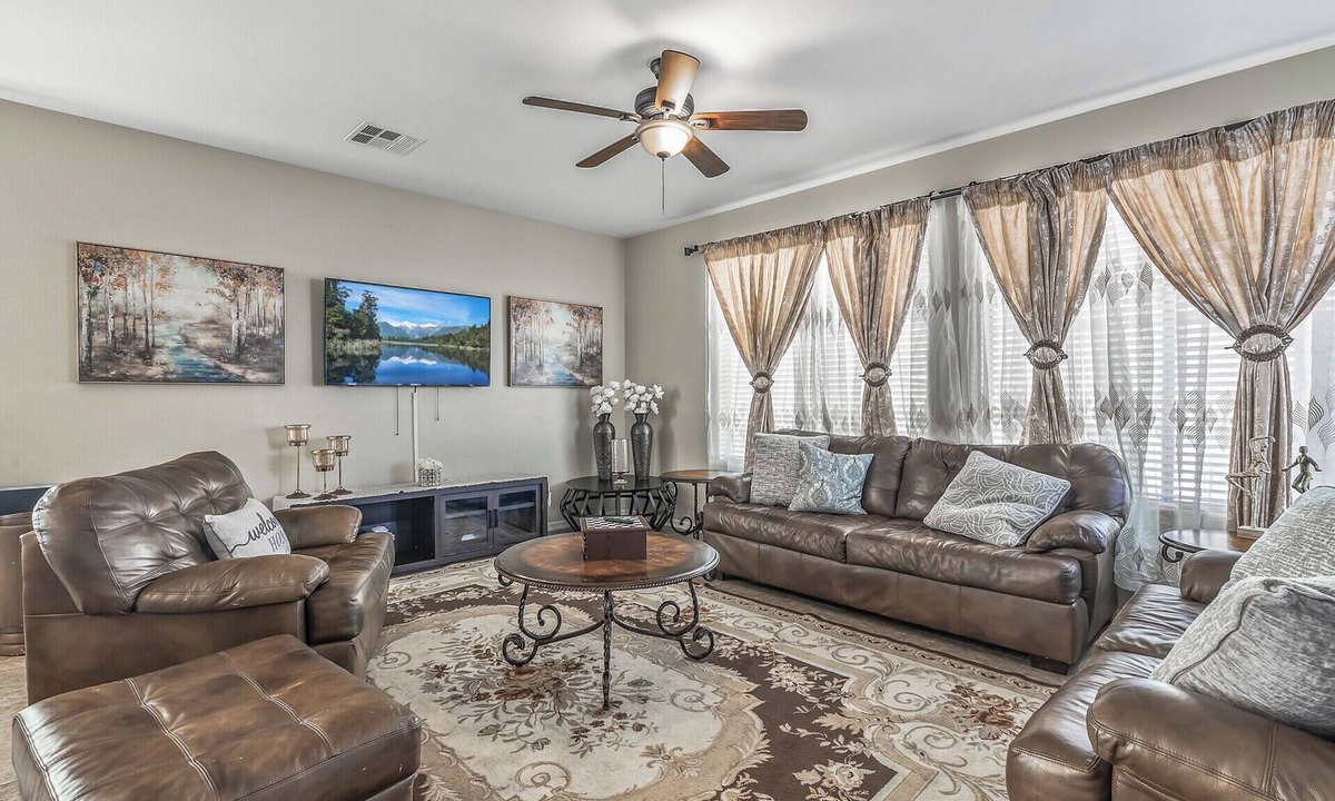 Royal Ranch House | Spacious 4-bedroom house in delightful Surprise with WiFi, AC close to downtown