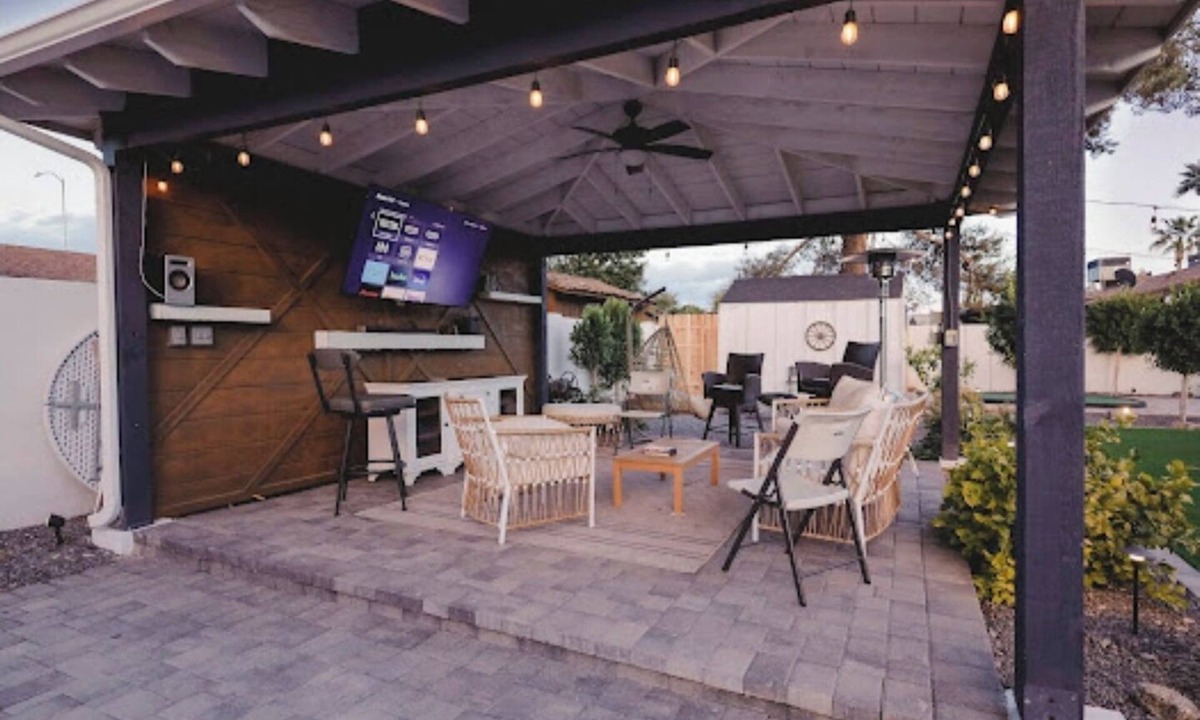 Lehi House | Spacious 5-bedroom house in charming Mesa with AC