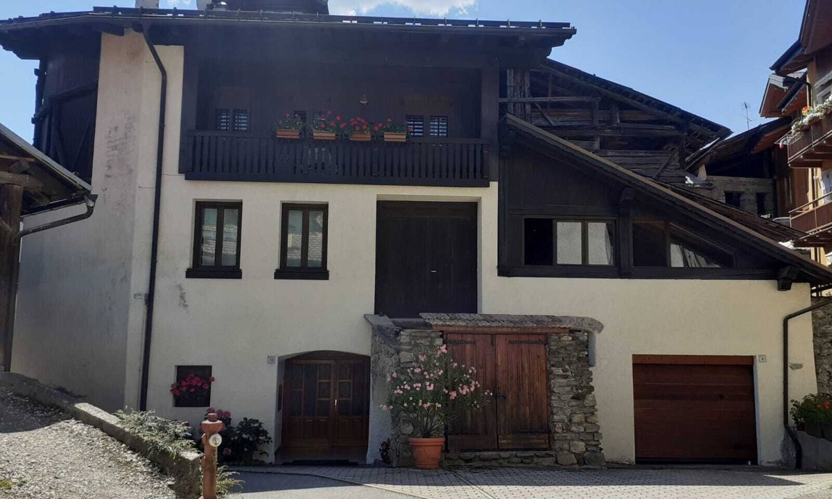 Monclassico Apartment | Spacious and comfortable apartment in Dimaro