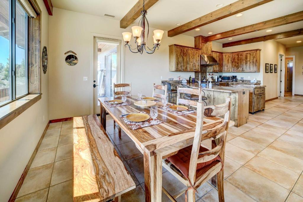 Star Valley House | Star Valley Retreat with Hot Tub - Near Hiking
