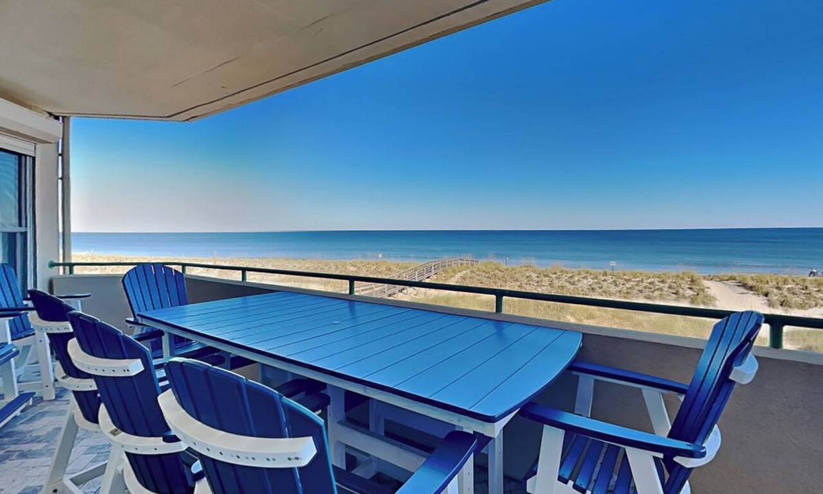 Tybee Island Condo | Stunning Ocean View Retreat w/Spacious Balcony & Pool Access