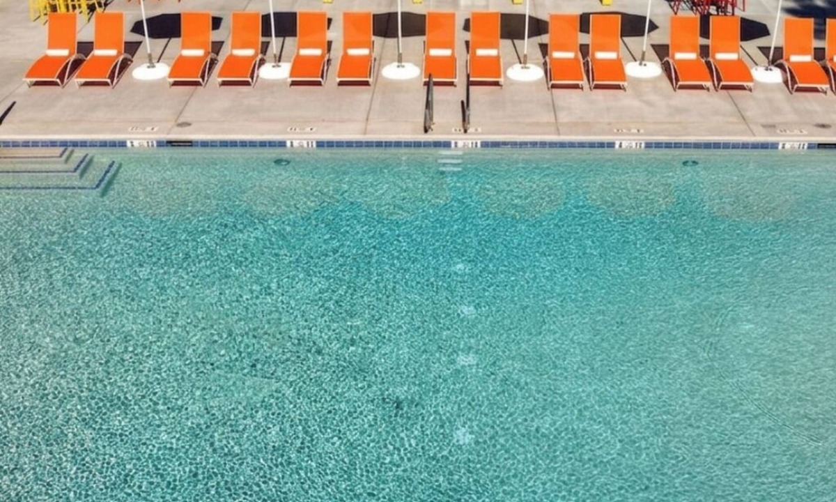 Flagstaff Hotel | Stylish Room w/Retro Charm for Families & Road-Trippers | Free Parking