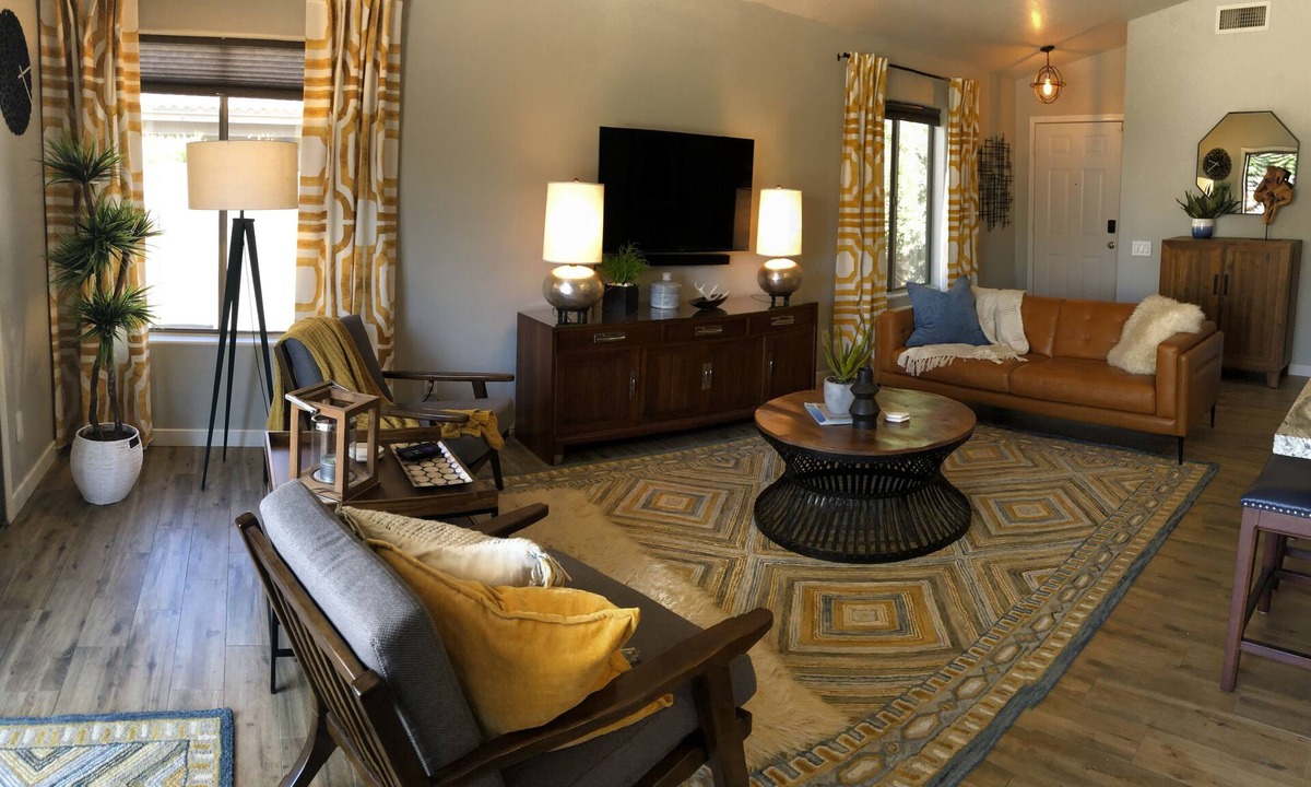 Sweetwater Cove House | Stylish “Sweetwater Oasis" in a Charming Paradise Valley Village Neighborhood