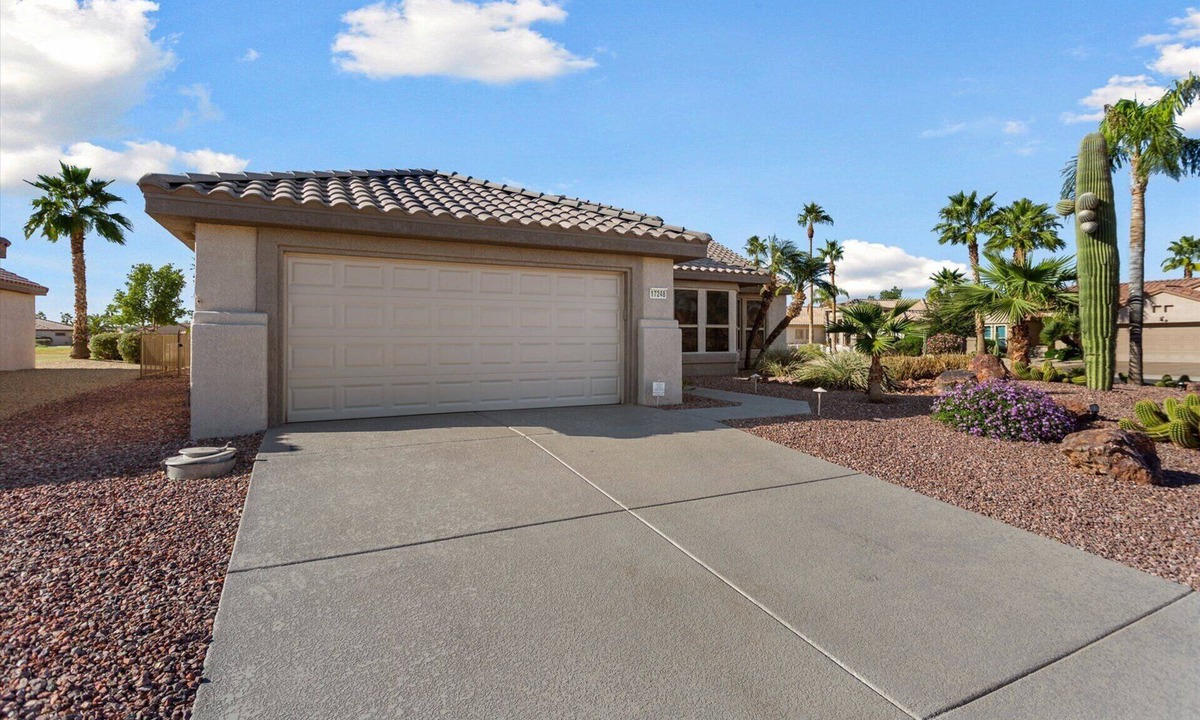 Surprise House | SUMMER SPECIAL SUN CITY GRAND REMODLED HOME WITH POOL