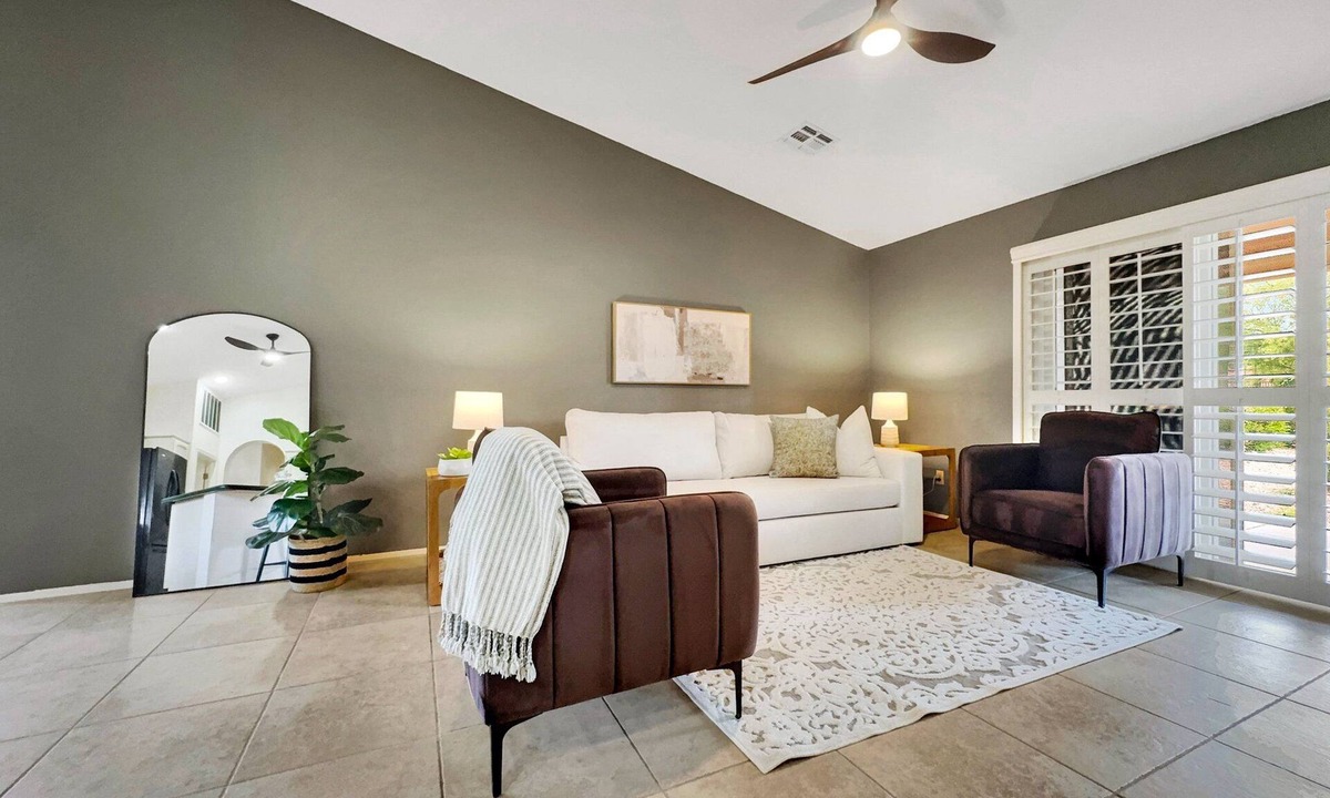 Palo Verde House | Sun Lakes Suave! Golf Cart, Gorgeous Backyard Views