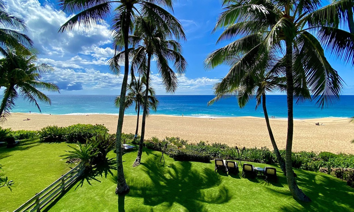 Pupukea House | SUNSET BEACH FRONT LUXURY RENTAL WITH A/C & 72 JET JACUZI
