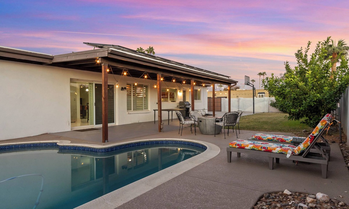 Raskin Estates House | Sunset Haven with Private Pool, Grill, Firepit, and Basketball in Scottsdale