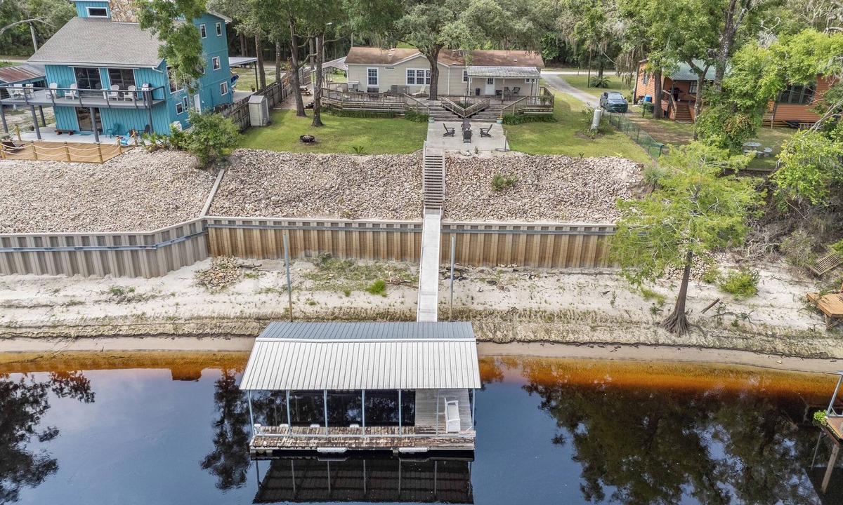 Branford House | Suwannee River Vaca! - Boating, Fishing, Canoeing, Paddle Boarding and much more