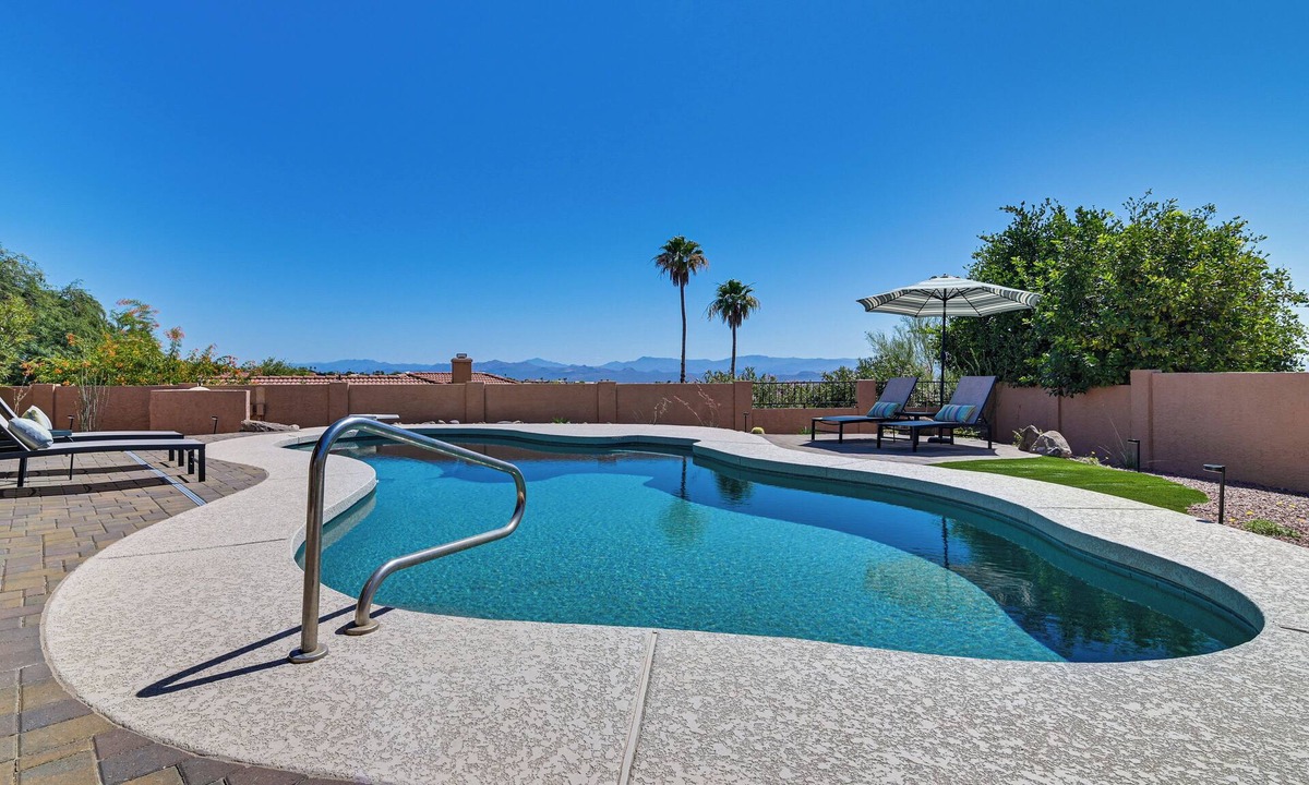 Fountain Hills House | Sweeping Mtn Views & Hot Tub: Fountain Hills Oasis