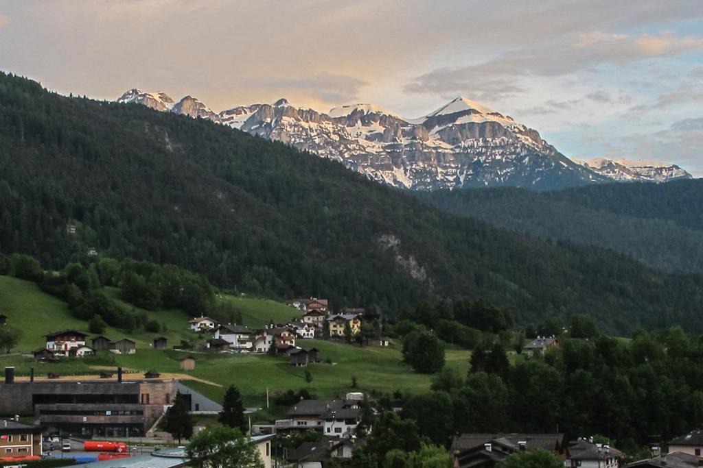 Fiera di Primiero Apartment | Terrazza panoramica sulle Dolomiti