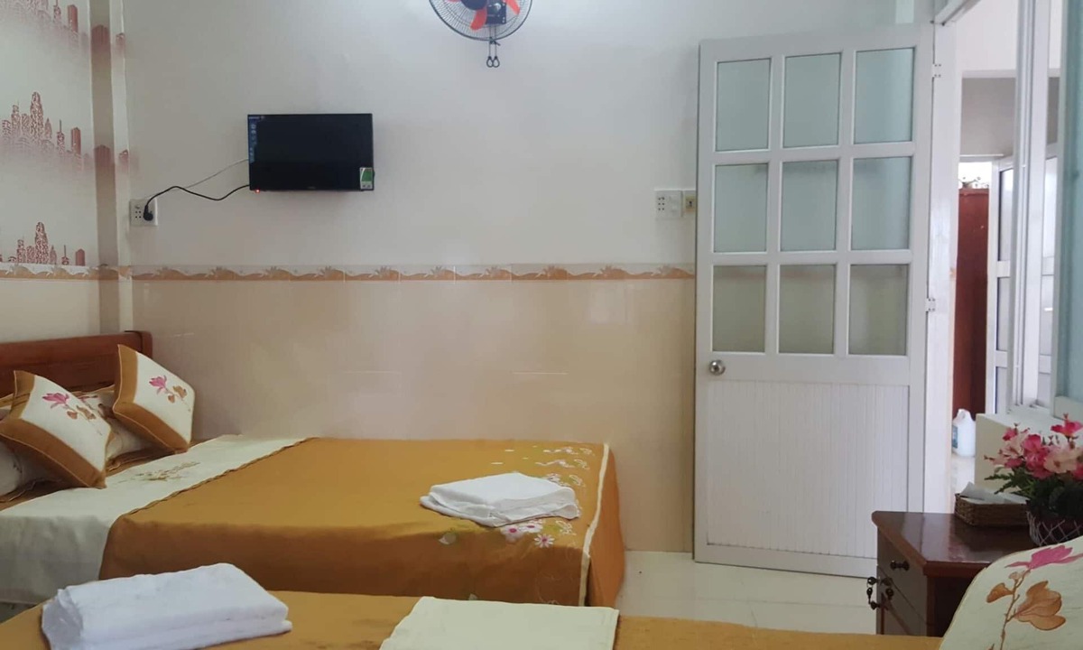 Quy Nhon House | Thành Đạt 2 Hostel, full house, 2minutes walk to the beach