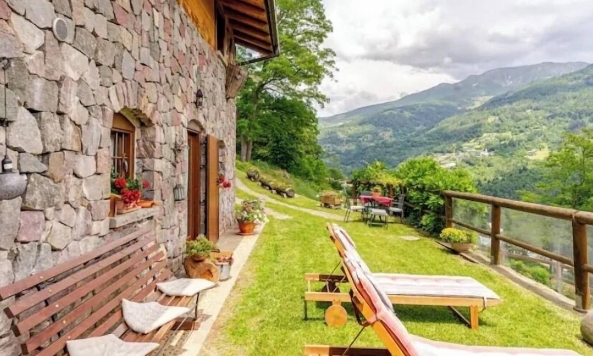 Pergine Valsugana Ski Chalet | The hut in the enchanted valley