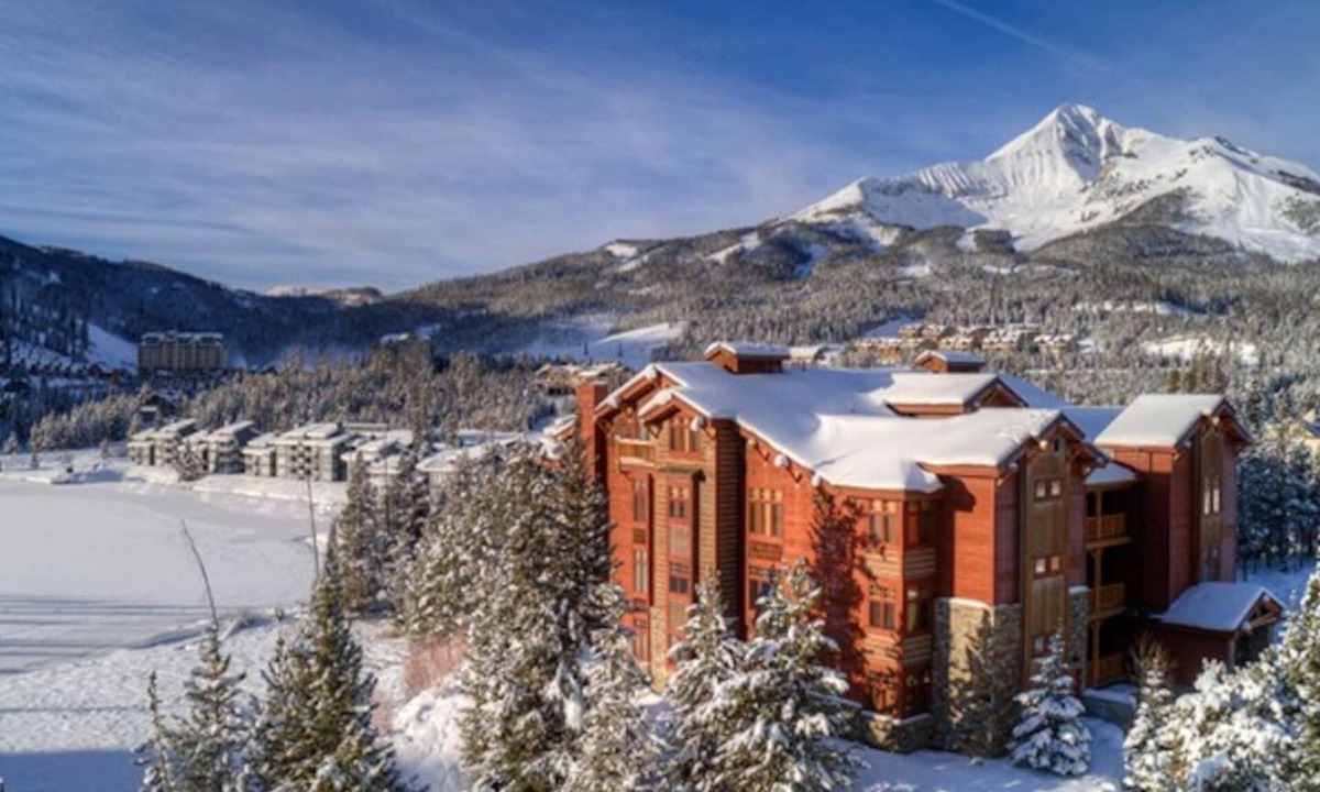 Big Sky Condo | THE Ideal Skier Location! Minutes from the lifts!