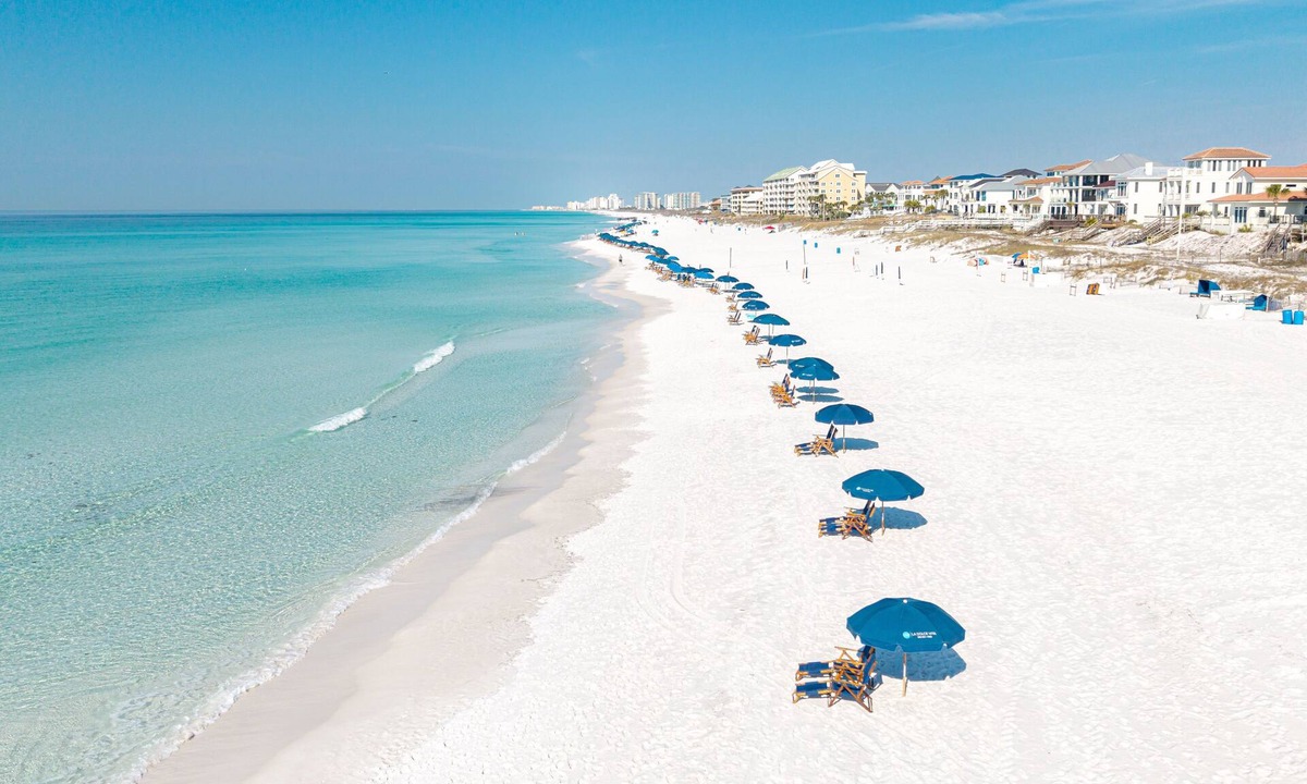 Crystal Beach Condo | The Inn At Crystal Beach Ph 702 4 Bedroom Condo
