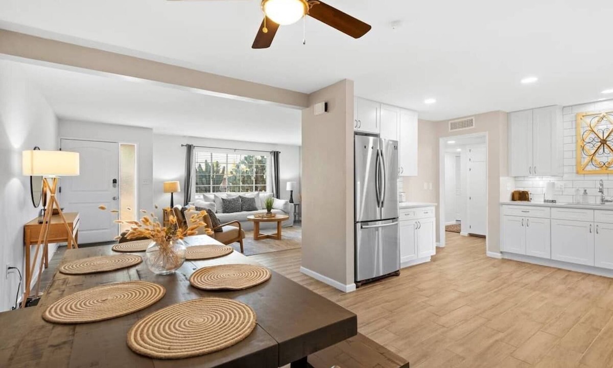 Broadmoor-Broadway House | The Manchester - close to GEM Show! Spacious 4-bedroom house w/game room