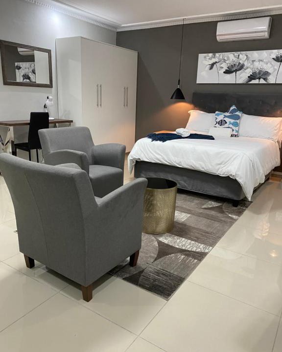 Newcastle House | The OutLook Guest House