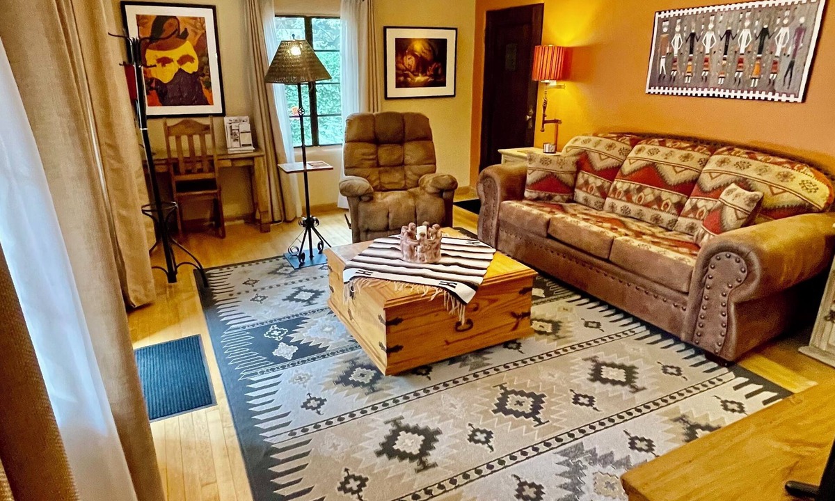 Prescott House | The Pleasant Street Casitas: Superior King Bed