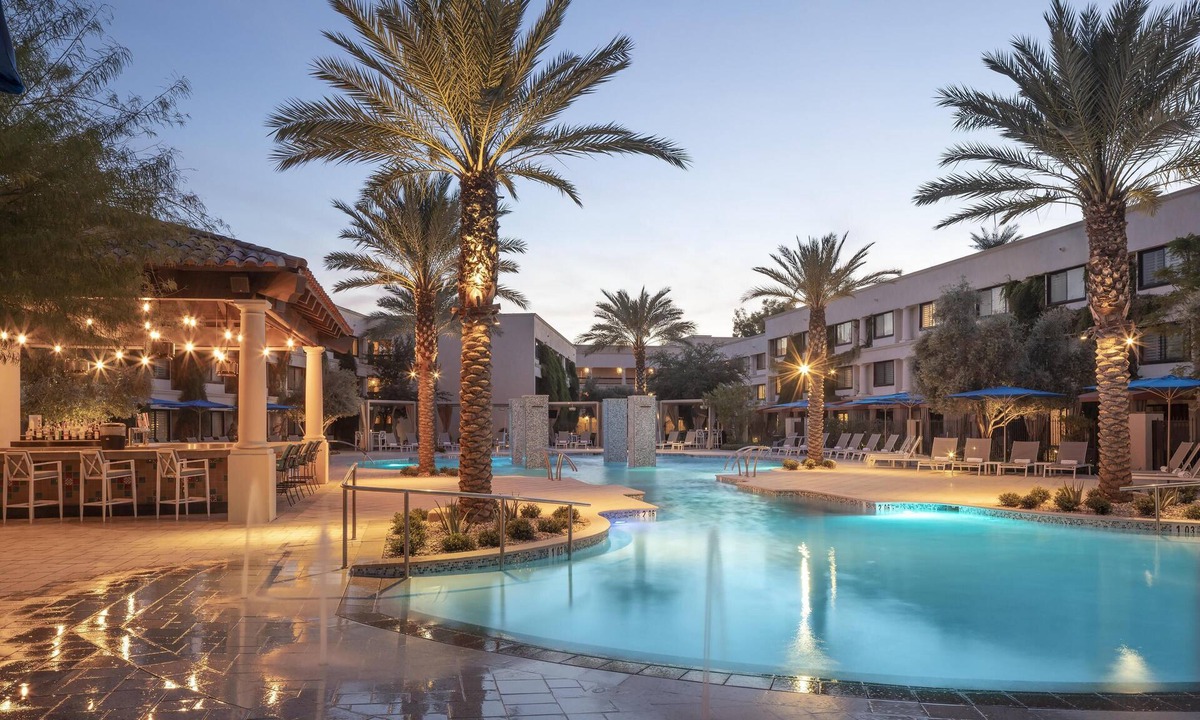 South Scottsdale Resort | The Scottsdale Resort and Spa, Curio Collection by Hilton