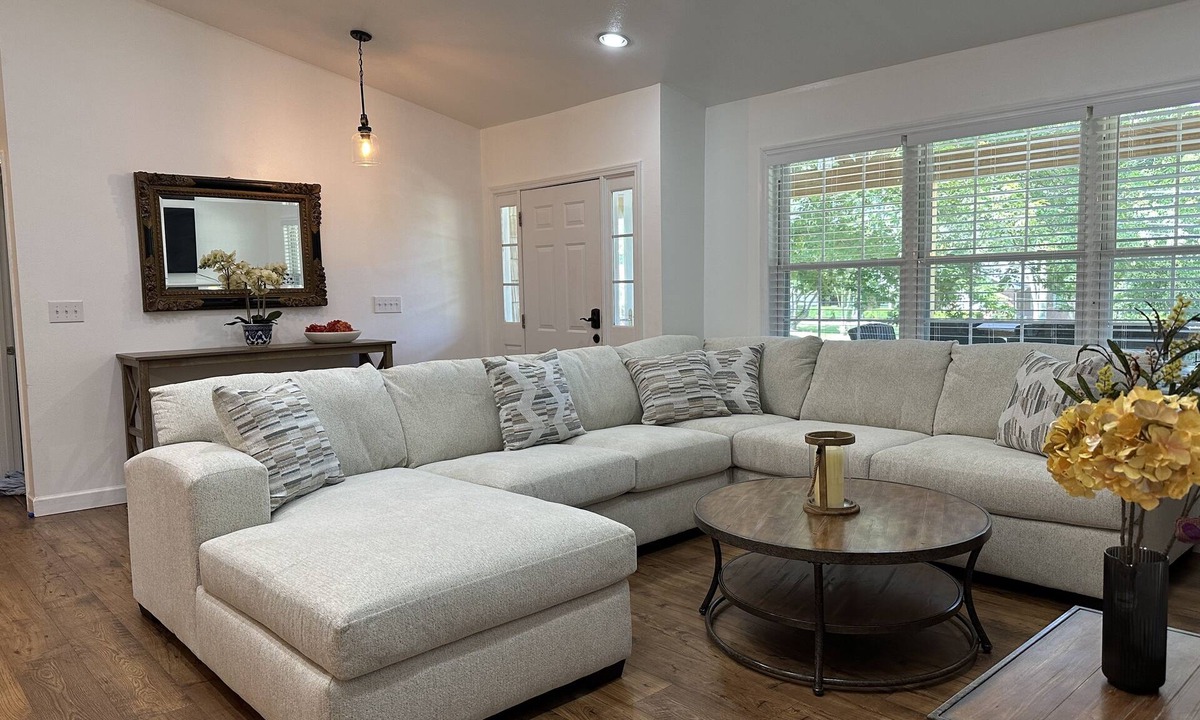 Winston - Salem House | The Sunrise! Close to Wake forest University. 2 King beds. Quiet neighborhood!