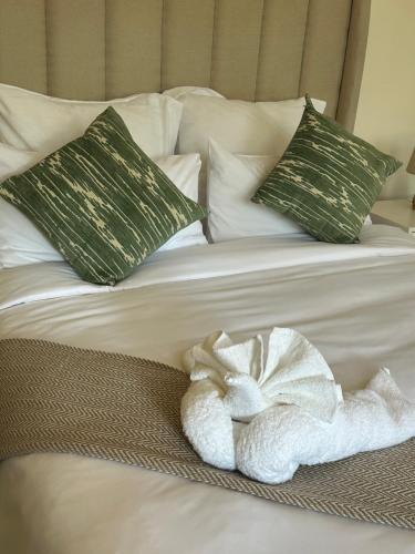 Hilton Apartment | The Tranquil Ridge